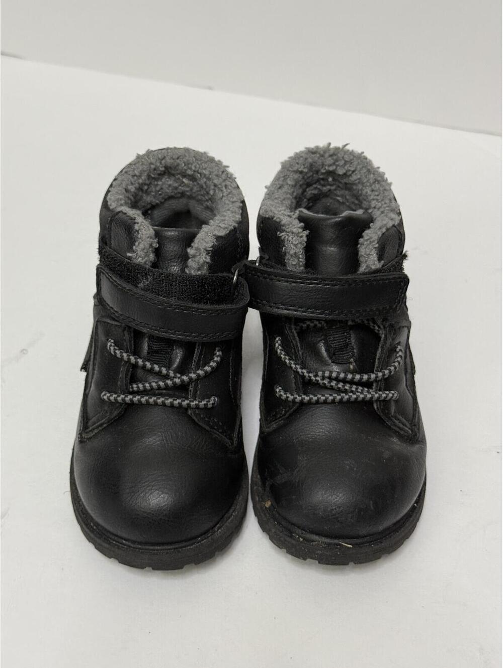 OshKosh B’gosh Toddler Boots - Picture 2 of 6